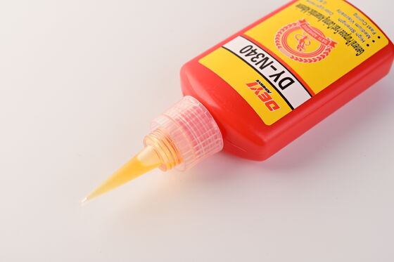 Lem Anaerobik Perekat Threadlocker Kuning Muda Dirancang untuk Memberikan Penguncian Benang yang Aman dan Anti Bocor dalam Rakitan