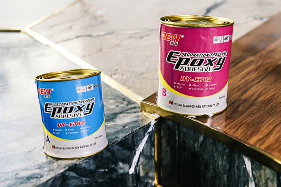 Dua Bagian Epoxy Resin Glue Tinggi Kekuatan Dekorasi Perekat Anti-penuaan Untuk Film Dekoratif Dan Bahan Bangunan